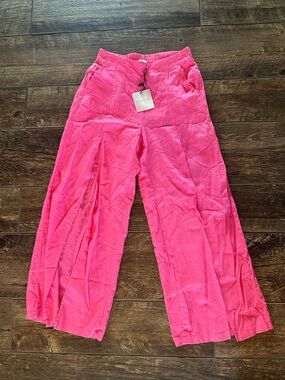 NWT‎ Bright Pink Wide Leg Linen Blend Pants